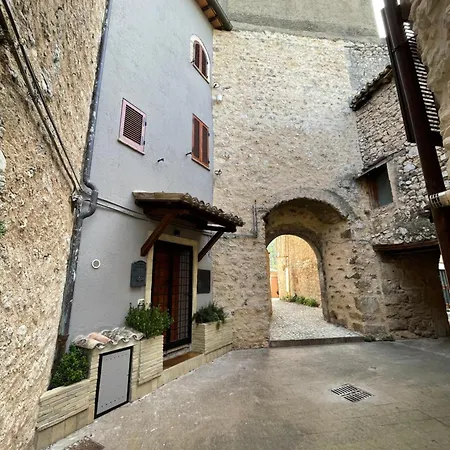 La Torretta Di Eggi 度假居 *